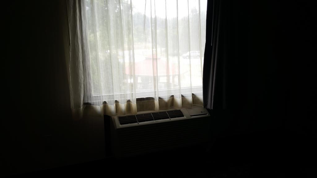 Aartpark Hotel Inn At Lewsiton Люистън Екстериор снимка